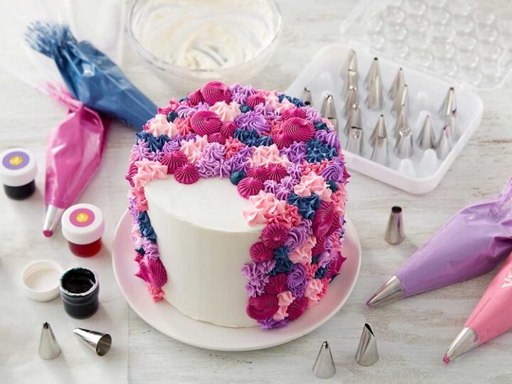 Have a birthday coming up? Know the best cake decoration tips