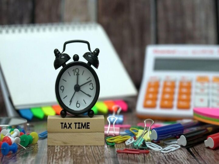 How a Tax Accountant Simplifies the Tax Process for Freelancers?