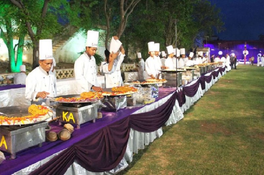Things You Should Ask Before Booking a Wedding Caterer