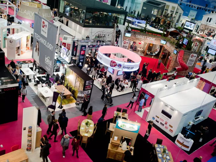 How Trade Show Fabrication Helps Brands Stand Out in 2025